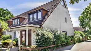 Bremen-Horn; gepflegtes 4 Zimmer-Reihenendhaus mit Garten und Carport Nähe Mühlenviertel