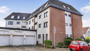 Großzügige 3-Zimmer-Wohnung mit großem Balkon & Garage in Bremen-Blumenthal