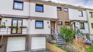 Bremen- Ellenerbrok / Modernisiertes Reihenhaus mit Garten, Loggia und Garage in grüner Lage