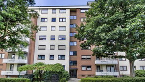 Modernisierte 2-Zimmer-Wohnung mit großer Loggia in schöner Lage von Bremen - St. Magnus