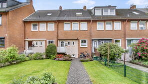 Bremen - Gartenstadt Vahr / Charmantes Reihenhaus mit zwei Balkonen und ausgebautem Dachgeschoss