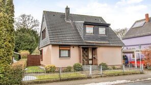 Gepflegtes Einfamilienhaus mit großem Grundstück in guter Lage von Fähr-Lobbendorf.