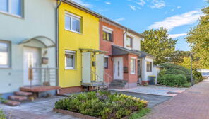 Bremen-Neue Vahr: Gelbes Glück mit Wintergarten, Keller & ca. 108 m² Wohn-/Nutzfläche