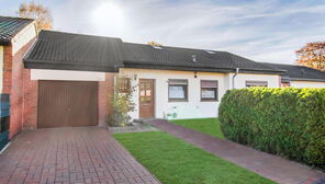 Schöner Reihenbungalow mit ausgebautem Dachgeschoss auf traumhaftem Grundstück in Bremen-Burglesum