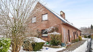 Großzügige Doppelhaushälfte mit Garage, Carport und großem Garten in Bremen-Rönnebeck