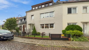Großzügiges Reihenmittelhaus mitten in Findorff - zwei Balkone, vielseitig und voller Möglichkeiten