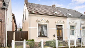 Bremen-Oslebshausen: Gepflegtes Einfamilienhaus mit durchdachtem Grundriss und Gartenidylle