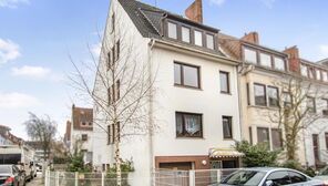 Bremen - Findorff / Interessantes Anlageobjekt (3x Wohnung, 4x Garage, 1x Außenstellplatz)