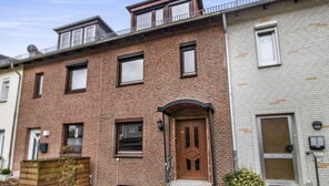 Bremen Kattenesch: Schönes Reihenmittelhaus in ruhiger Lage 