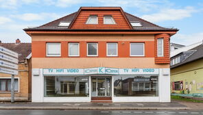 Interessante Gelegenheit für Kapitalanleger - Dreifamilienhaus mit Gewerbe in Blumenthal