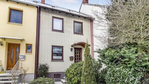 Bremen-Kattenesch: Gemütliches Reihenhaus mit Ausbaureserve im Dachgeschoss