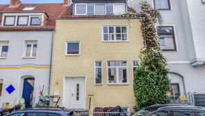 Bremen-Findorff: Großzügige 5-Zimmer Maisonettewohnung in begehrter Wohnlage