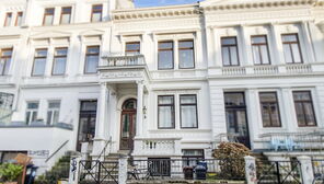 Bremen-Fesenfeld: Verlieben Sie sich in diese Wohnung über zwei Wohnebenen im Altbremerhaus