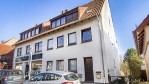 Mehrfamilienhaus mit 3 Wohneinheiten auf großem Grundstück in bester Lage von Bremen-Lesum