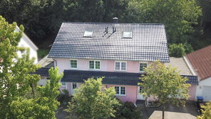 Platz für Alle!
2 Haushälften, ideal für Mehrgenerationen, Großfamilien und Investoren in Top Lage