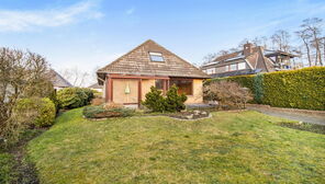 Bremen-Huchting: Freistehendes Einfamilienhaus mit Einliegerwohnung direkt am Park Links der Weser